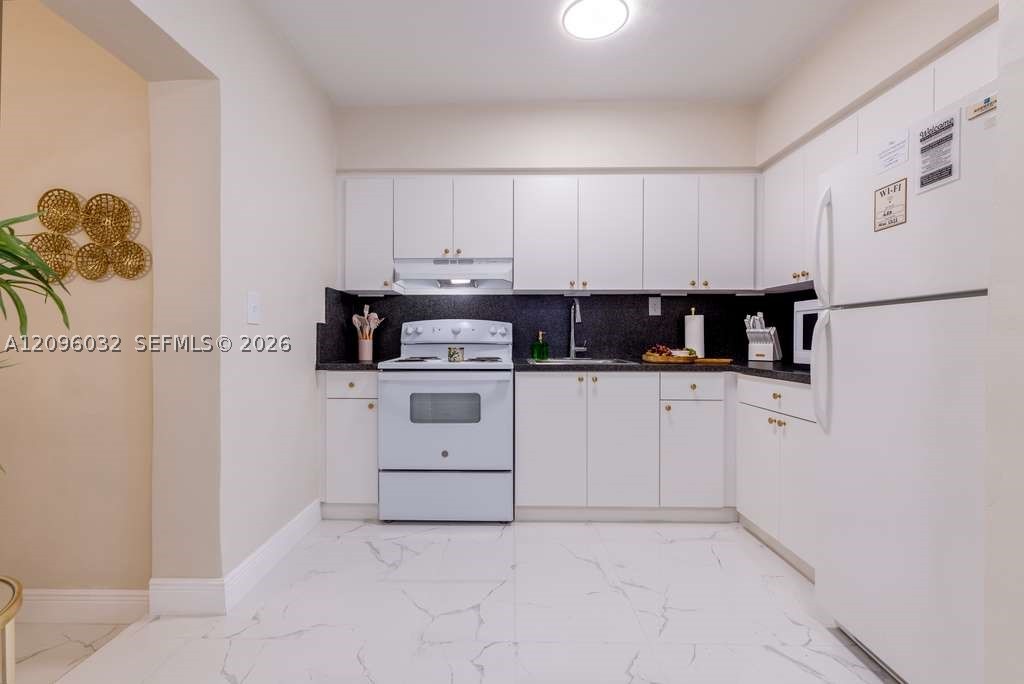 55 SW 60th Ave, Miami FL 33144