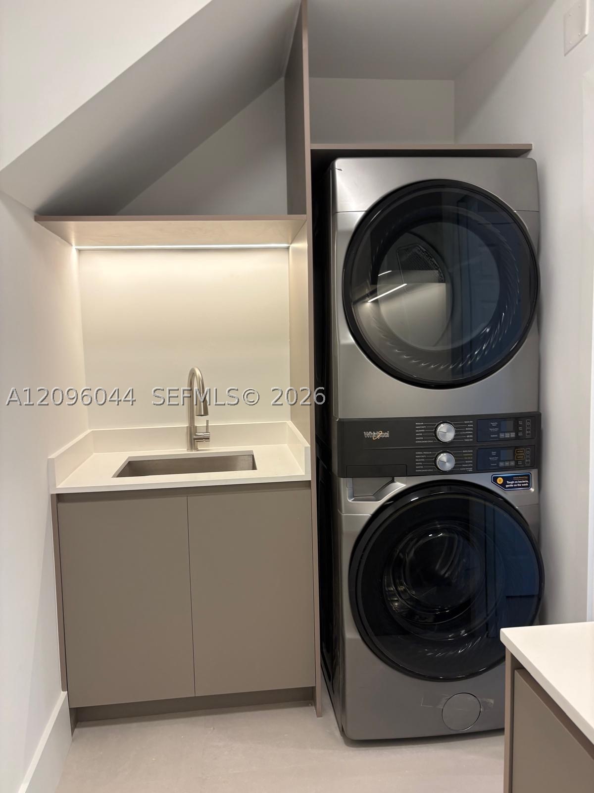 4207 W Whitewater Ave #4207, Weston FL 33332