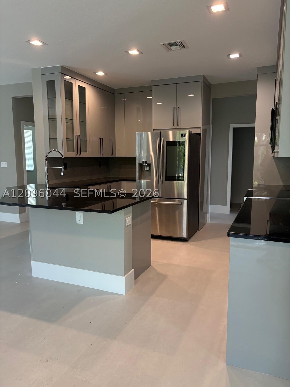 4207 W Whitewater Ave #4207, Weston FL 33332