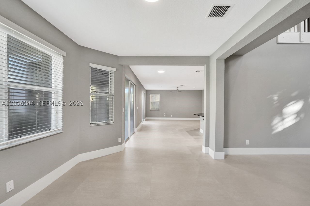 4207 W Whitewater Ave #4207, Weston FL 33332