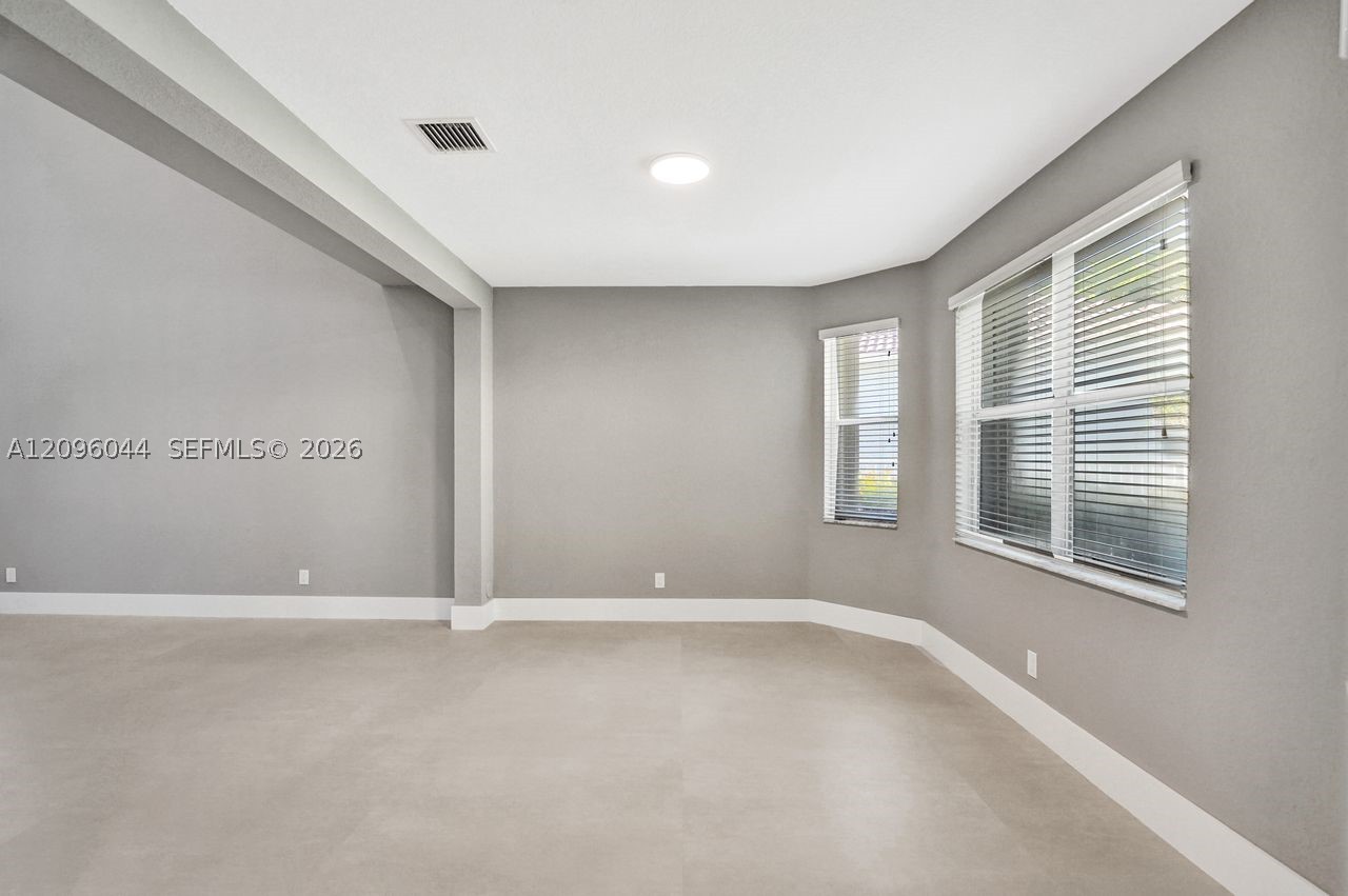 4207 W Whitewater Ave #4207, Weston FL 33332