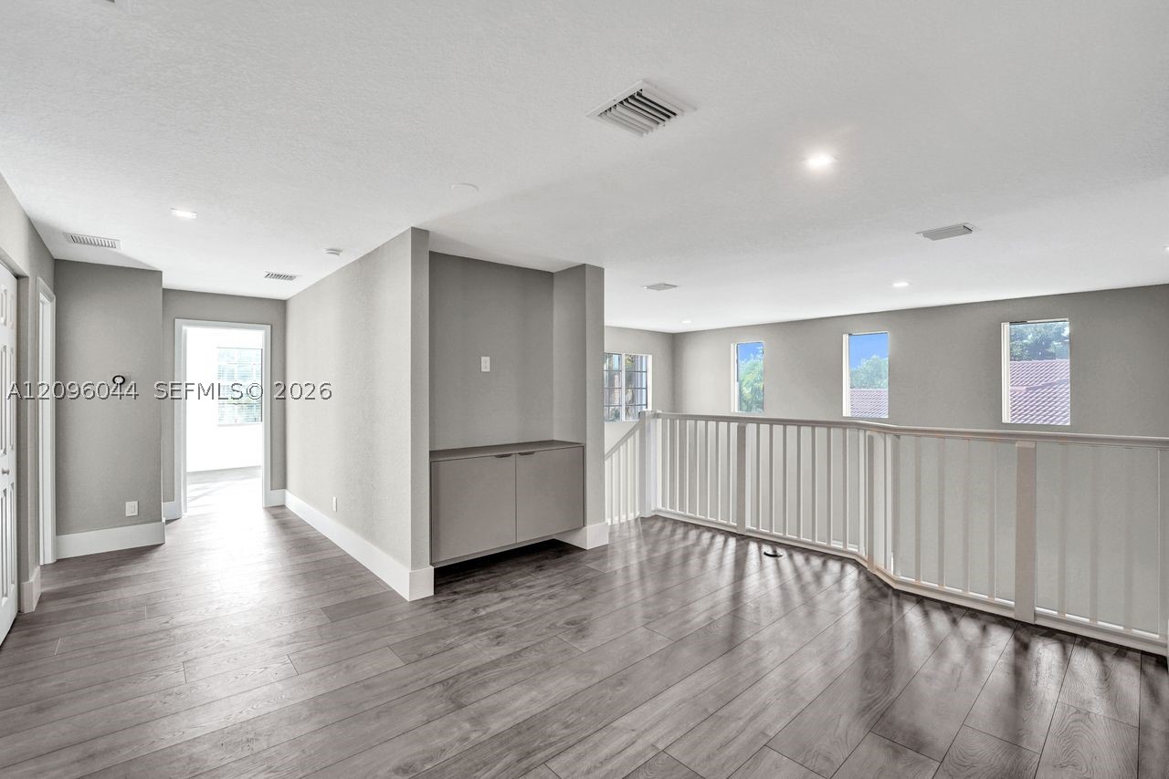 4207 W Whitewater Ave #4207, Weston FL 33332