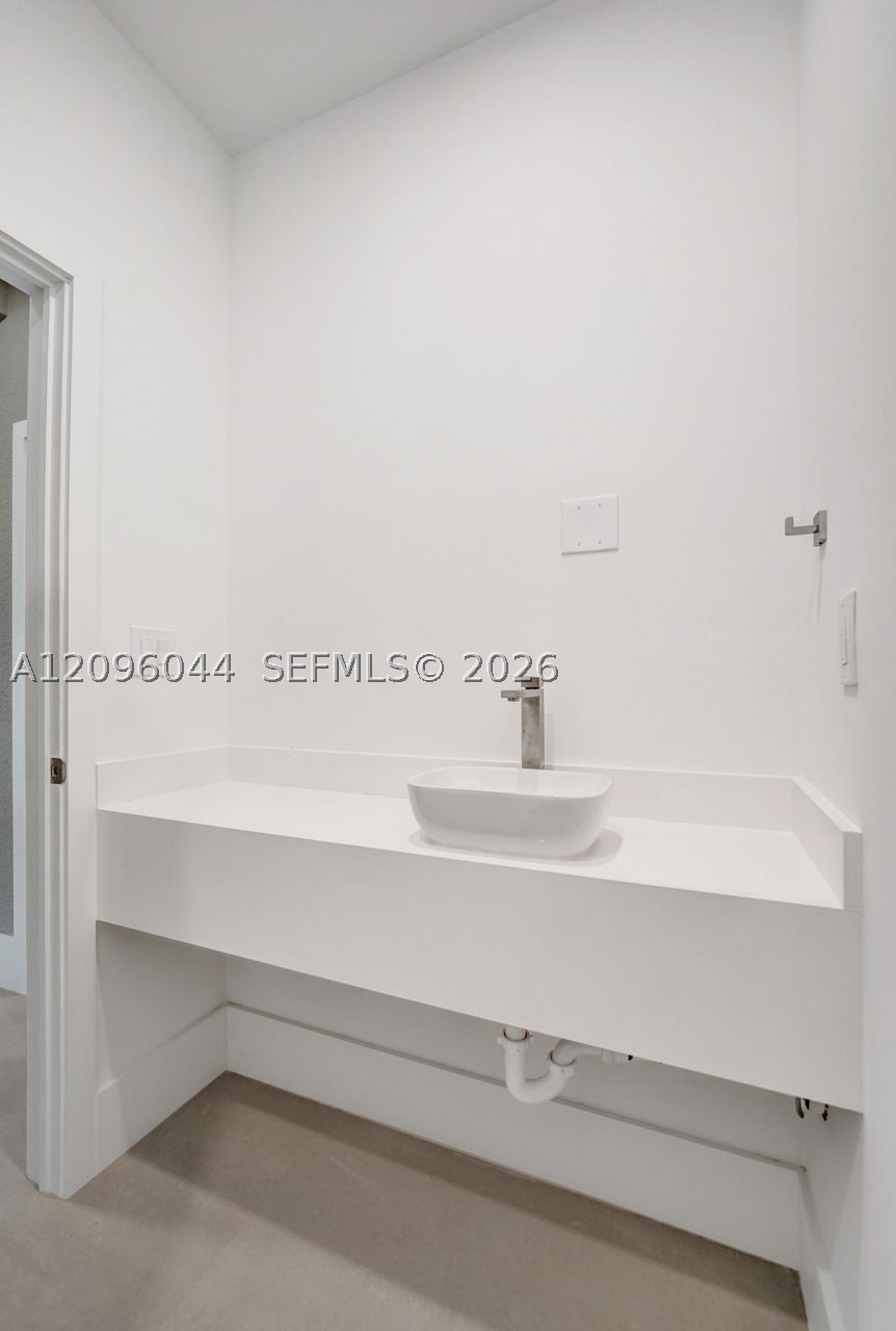 4207 W Whitewater Ave #4207, Weston FL 33332
