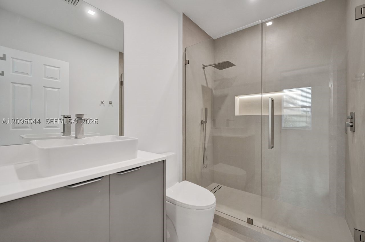 4207 W Whitewater Ave #4207, Weston FL 33332