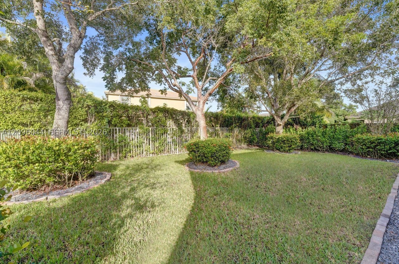 4207 W Whitewater Ave #4207, Weston FL 33332
