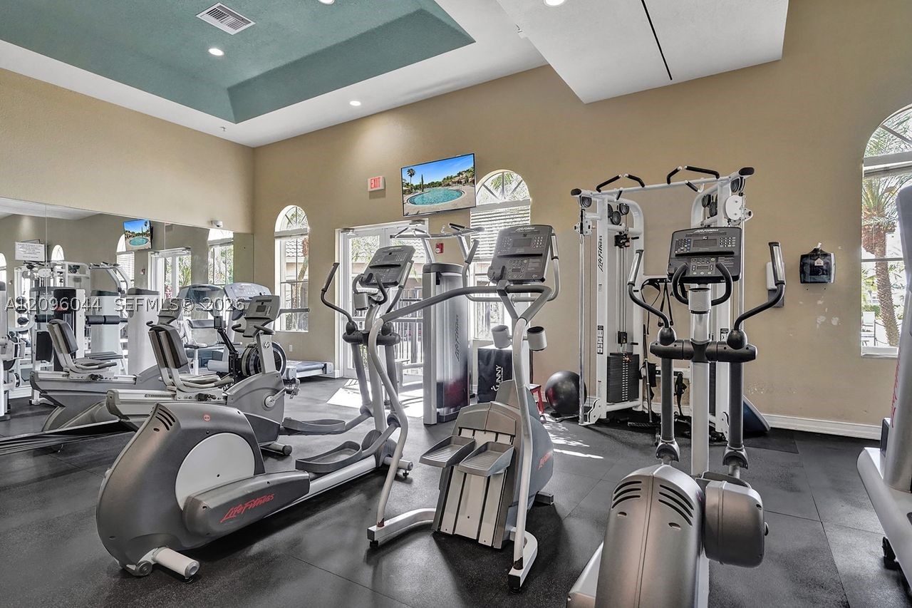 4207 W Whitewater Ave #4207, Weston FL 33332