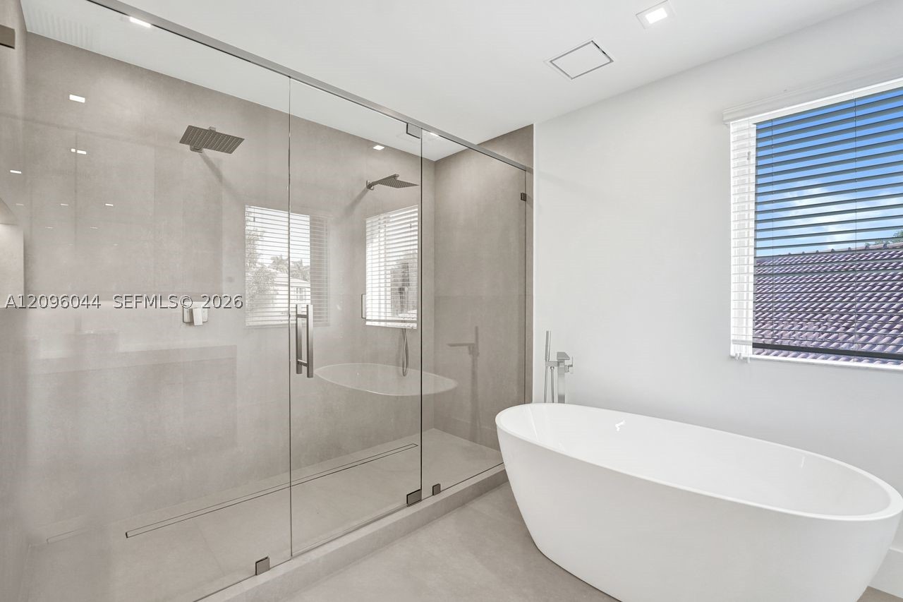 4207 W Whitewater Ave #4207, Weston FL 33332