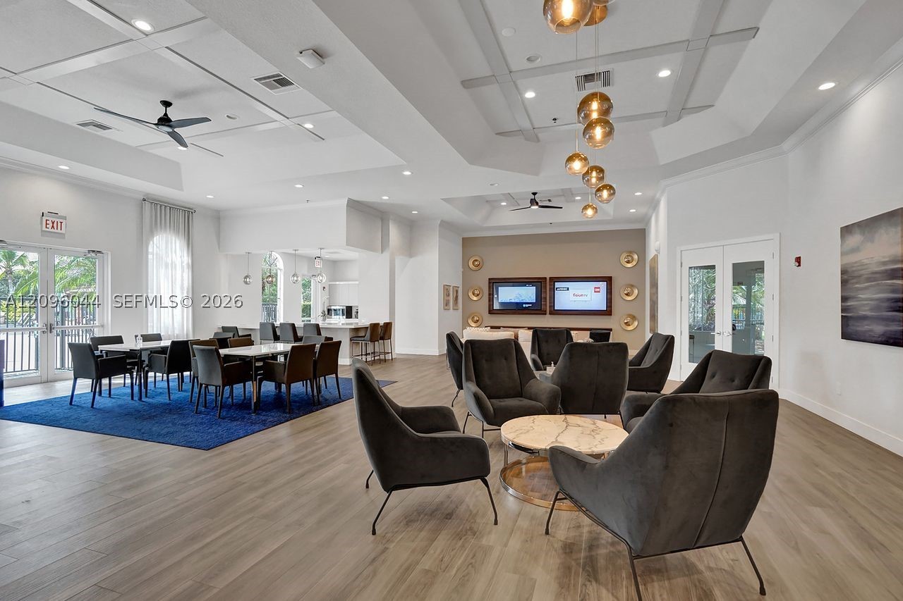 4207 W Whitewater Ave #4207, Weston FL 33332