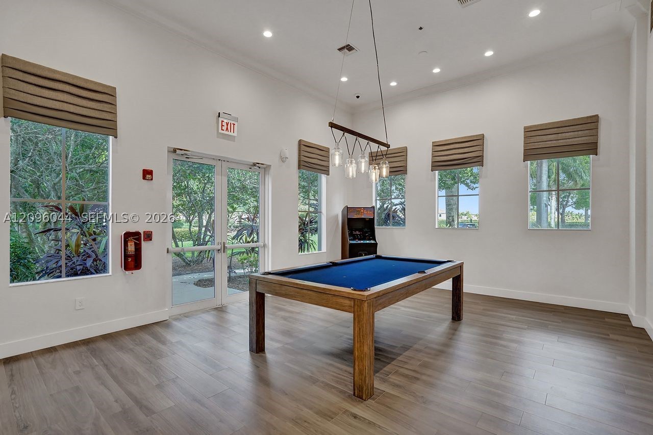 4207 W Whitewater Ave #4207, Weston FL 33332
