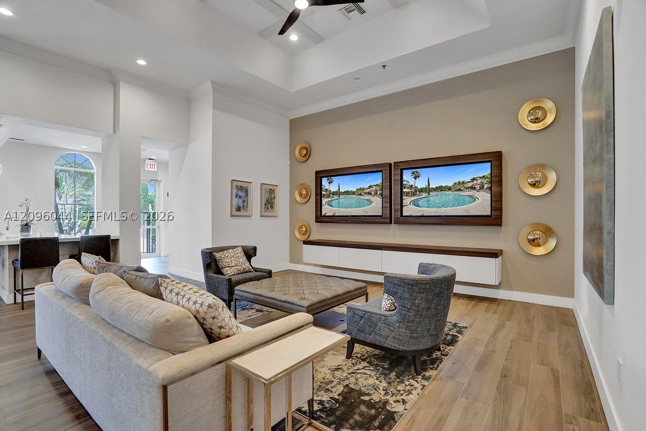 4207 W Whitewater Ave #4207, Weston FL 33332