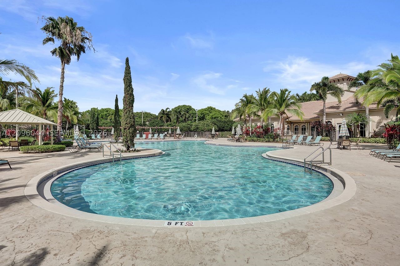 4207 W Whitewater Ave #4207, Weston FL 33332