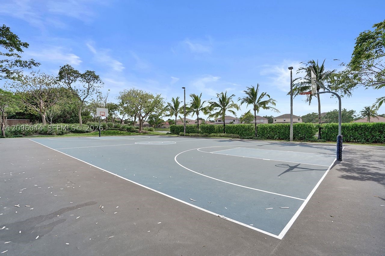 4207 W Whitewater Ave #4207, Weston FL 33332