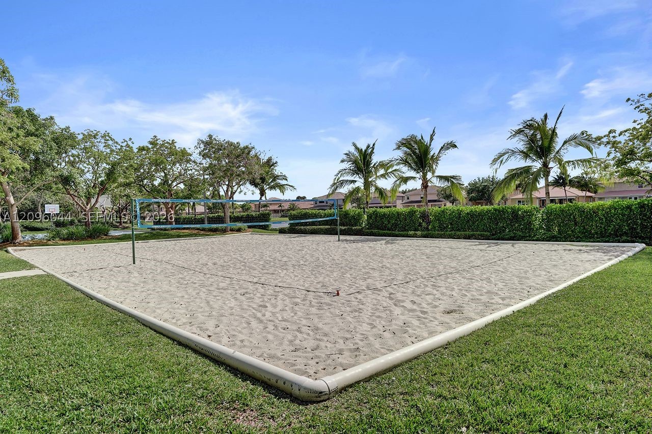 4207 W Whitewater Ave #4207, Weston FL 33332