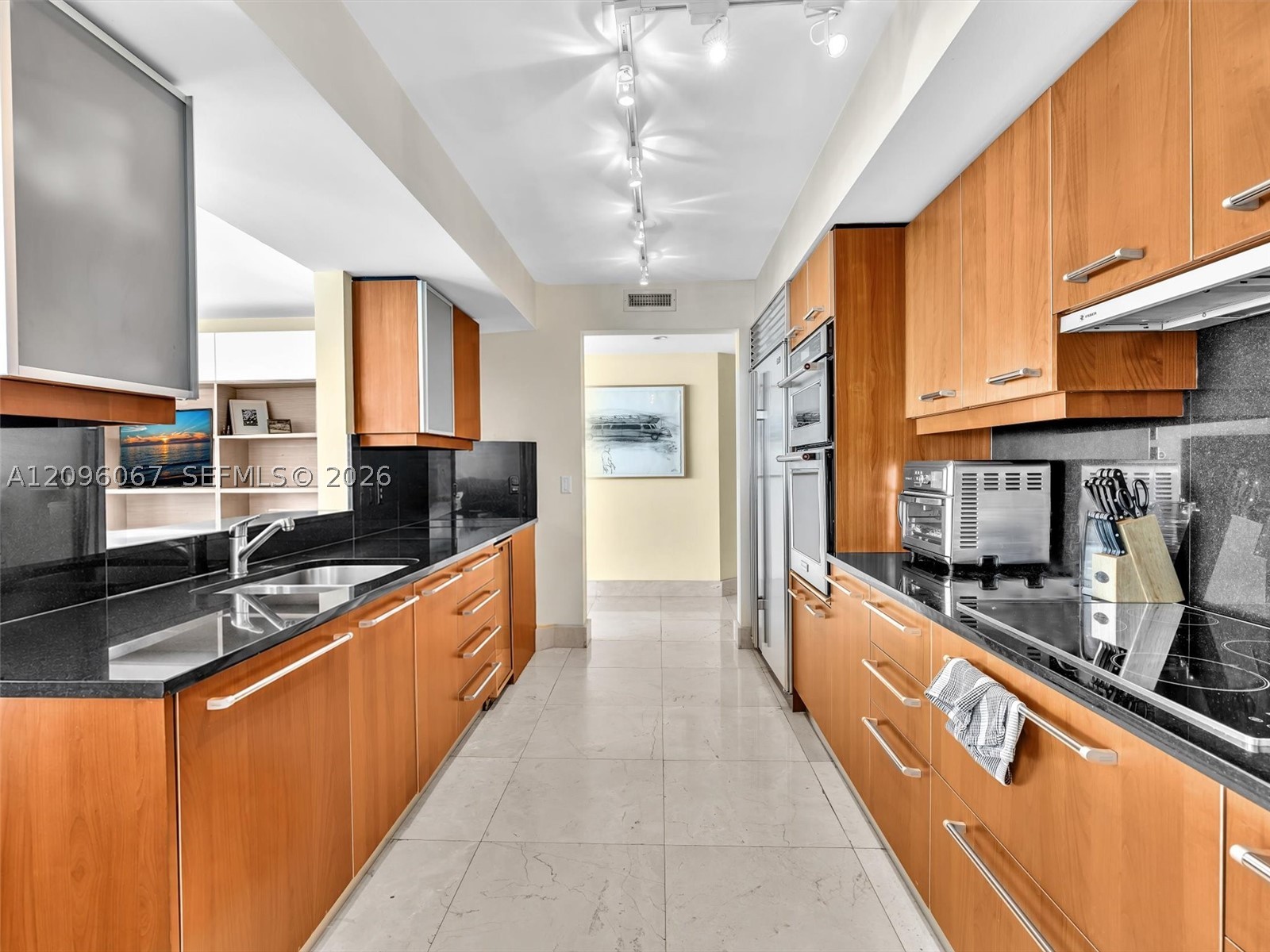 1331 Brickell Bay Dr #901, Miami FL 33131