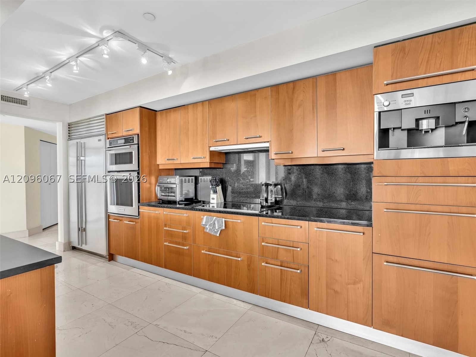 1331 Brickell Bay Dr #901, Miami FL 33131
