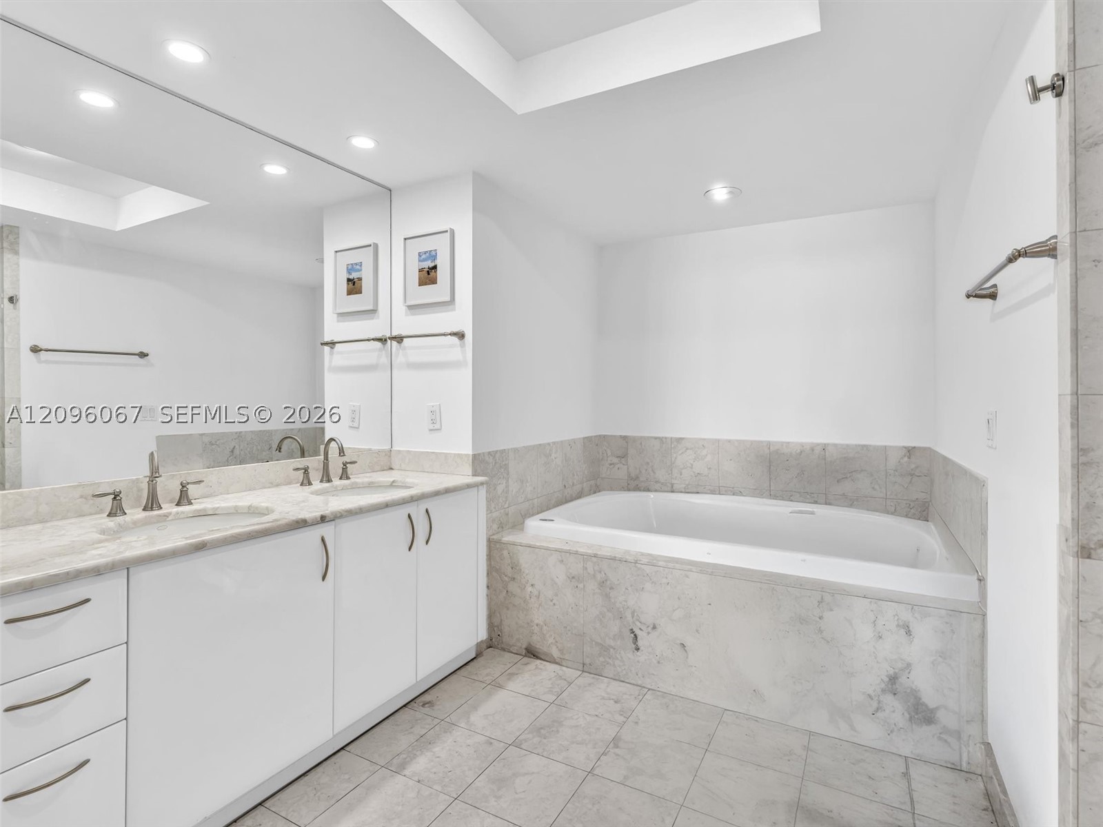1331 Brickell Bay Dr #901, Miami FL 33131