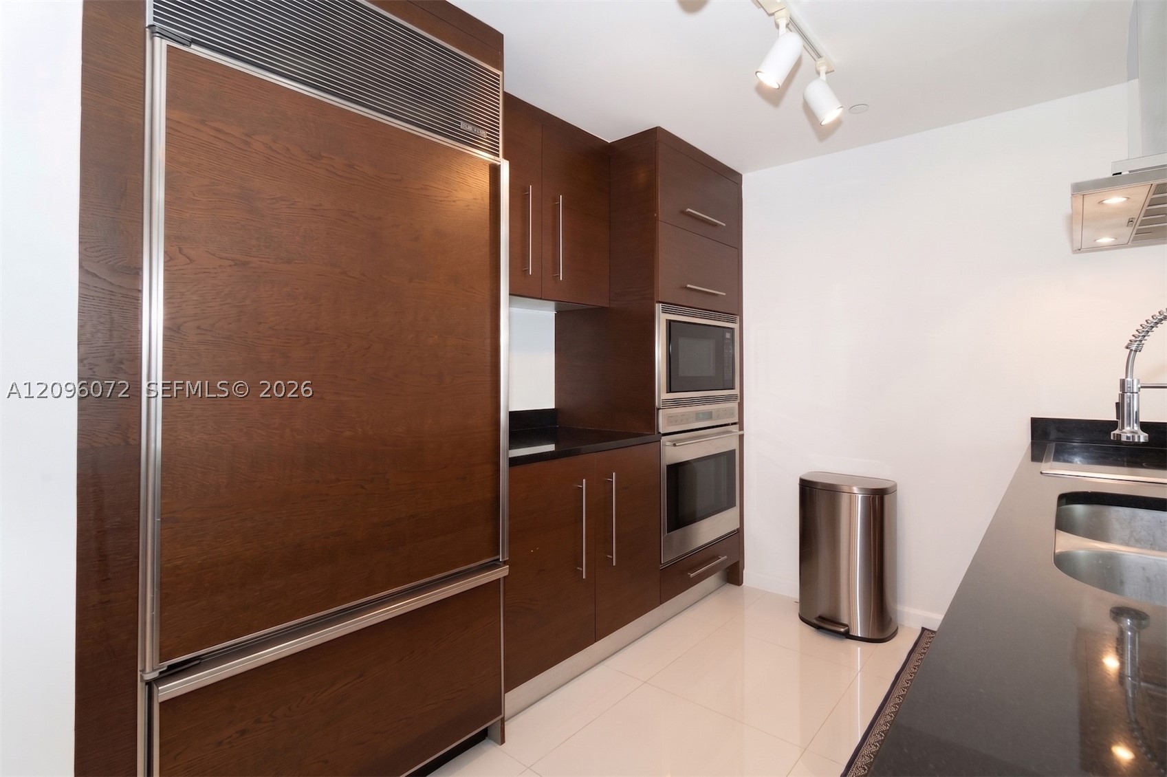 495 Brickell Ave #3207, Miami FL 33131