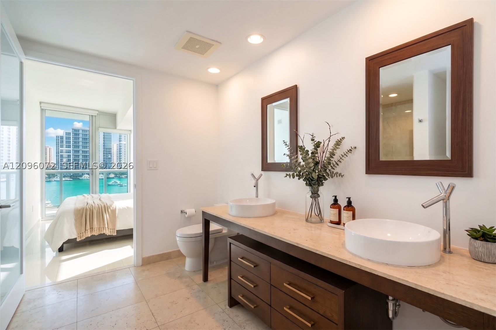 495 Brickell Ave #3207, Miami FL 33131