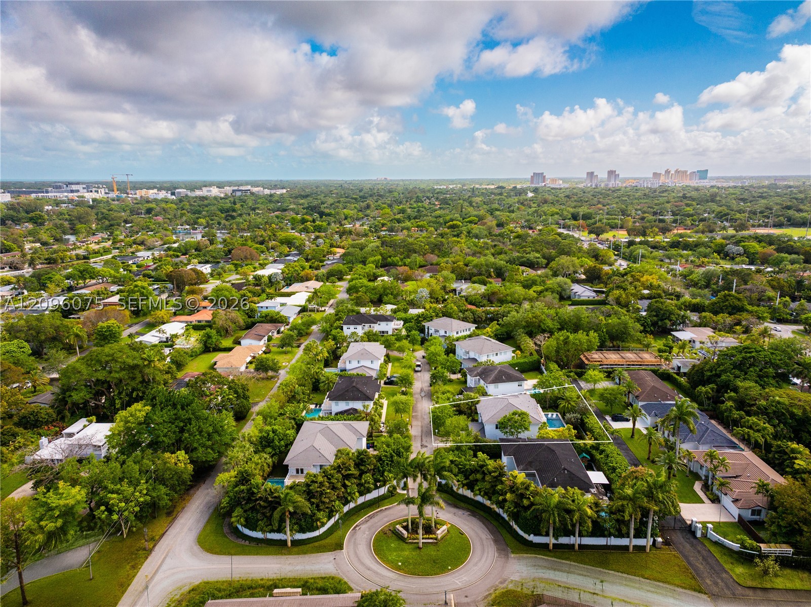 5602 SW 65th Ct, South Miami FL 33143