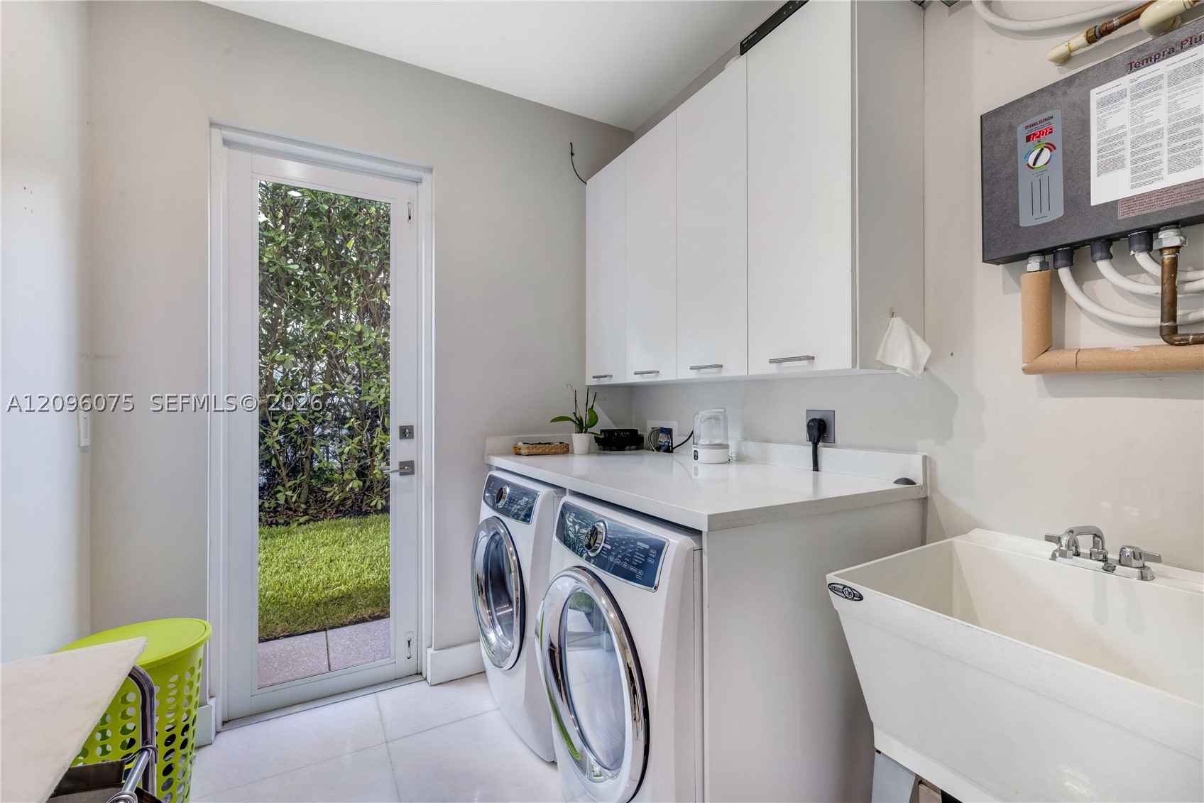 5602 SW 65th Ct, South Miami FL 33143