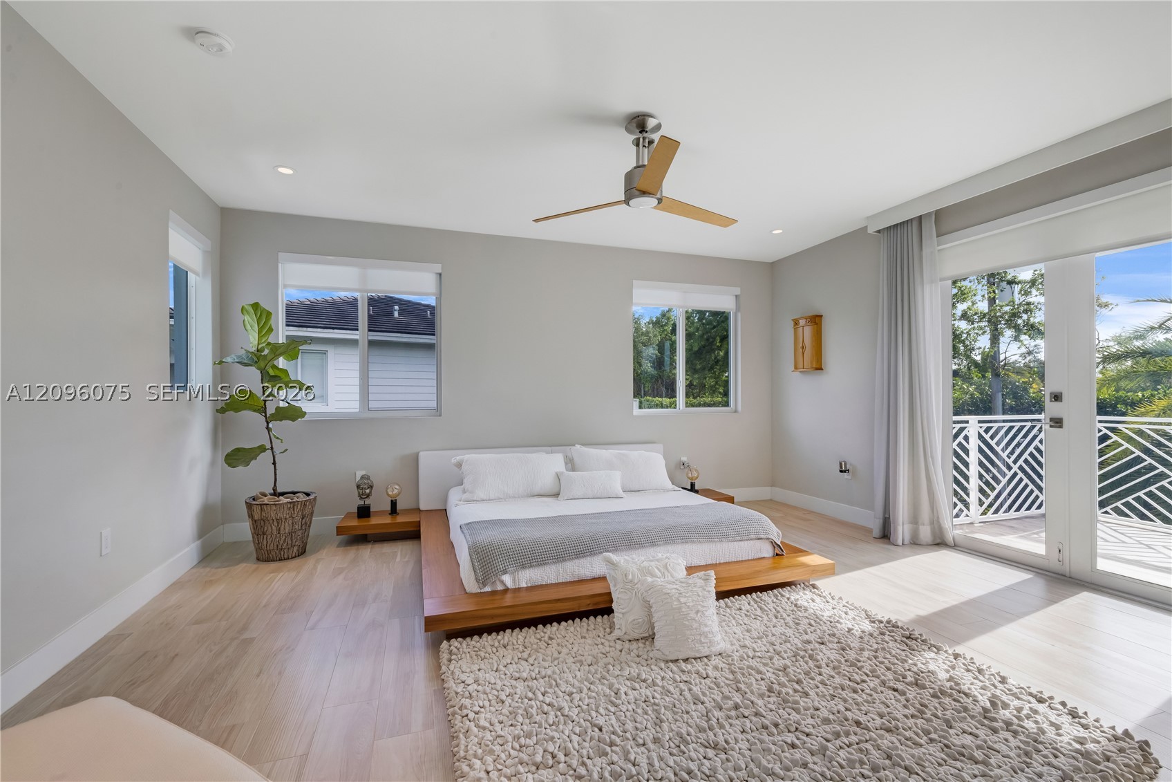 5602 SW 65th Ct, South Miami FL 33143