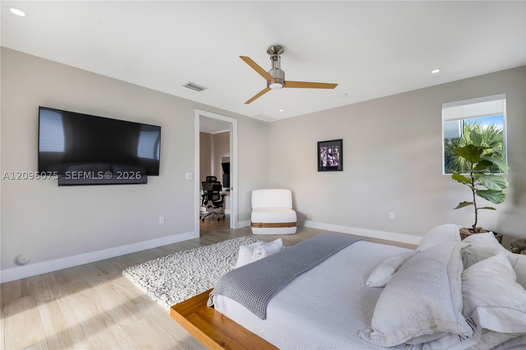 5602 SW 65th Ct, South Miami FL 33143