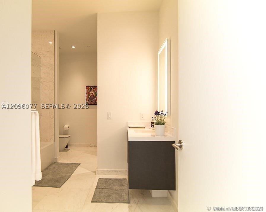 851 NE 1st Ave #510, Miami FL 33132