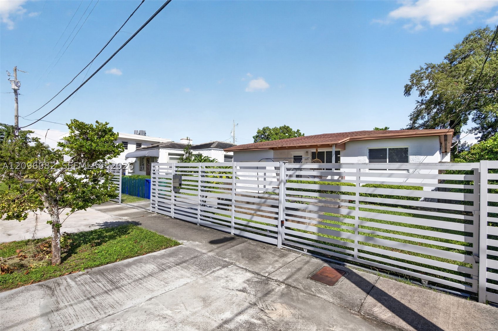 2611 SW 19th Ter, Miami FL 33145