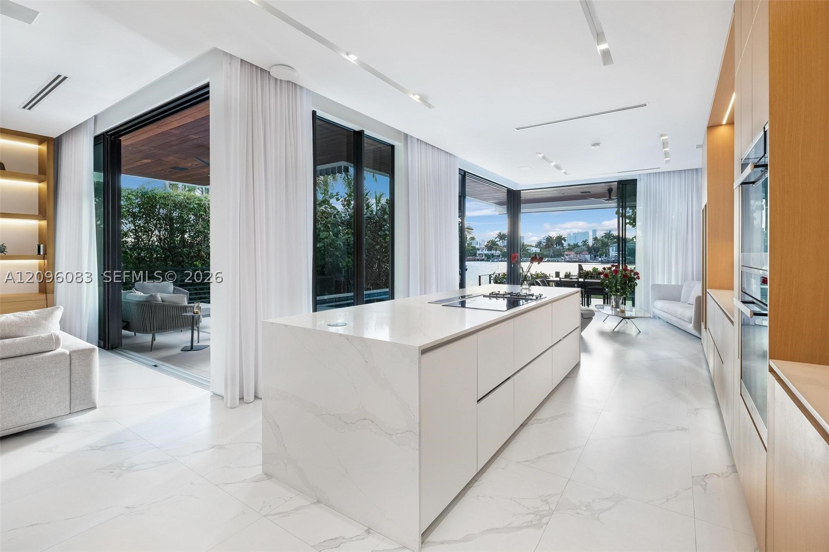 226 W Rivo Alto Dr, Miami Beach FL 33139