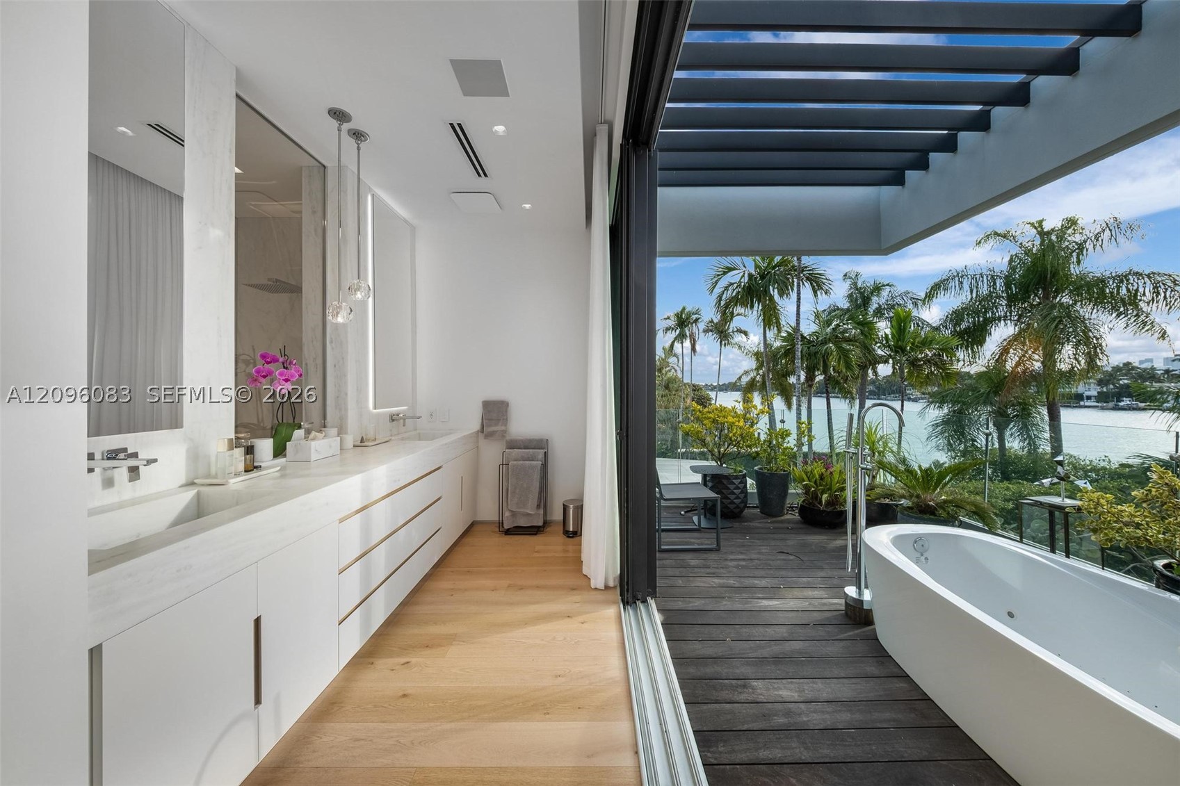 226 W Rivo Alto Dr, Miami Beach FL 33139