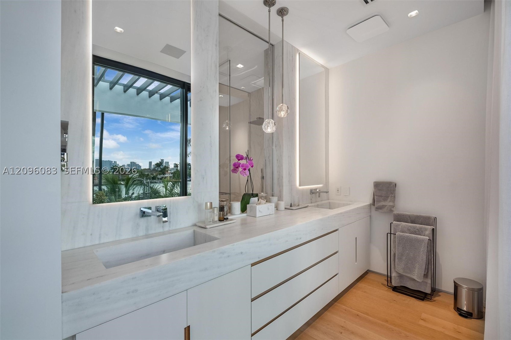 226 W Rivo Alto Dr, Miami Beach FL 33139