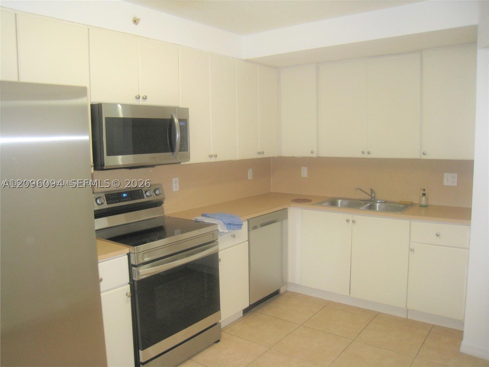 22621 SW 88th Pl #202-8, Cutler Bay FL 33190