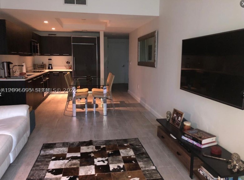 55 SW 9th St #1205, Miami FL 33130