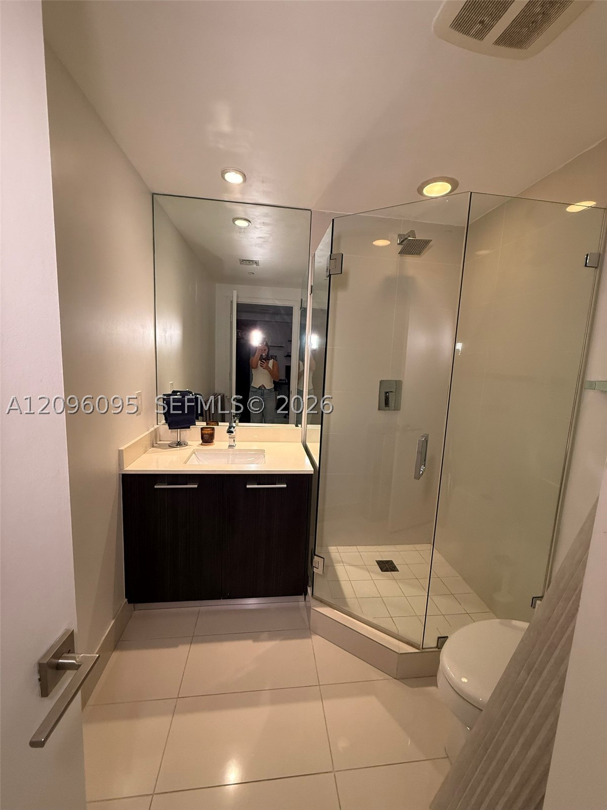 55 SW 9th St #1205, Miami FL 33130