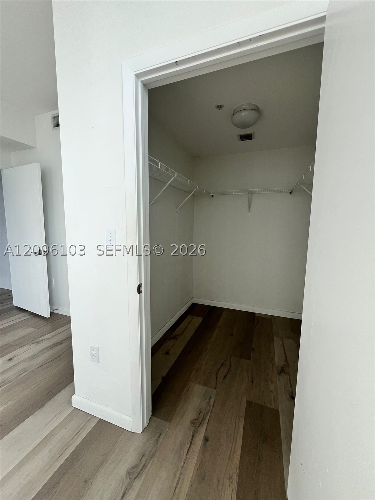 253 NE 2nd St #2508, Miami FL 33132