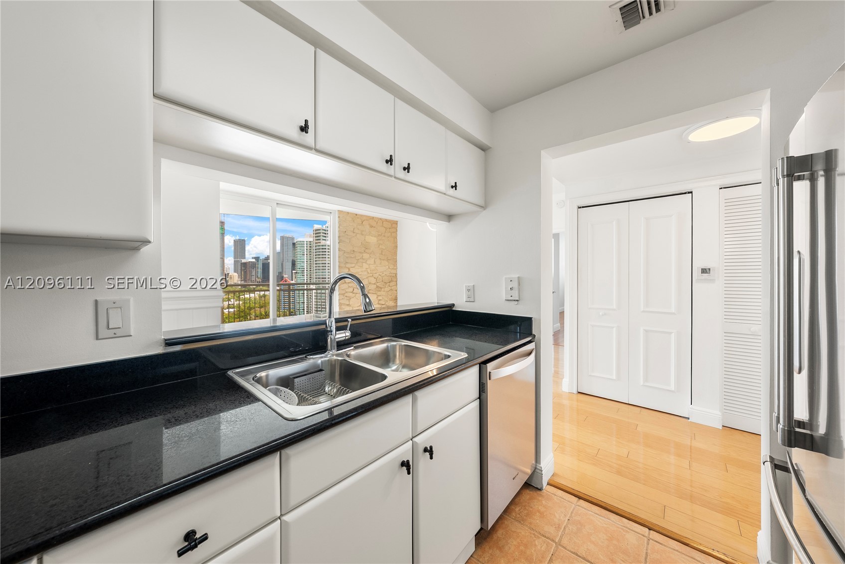 2475 Brickell Ave #2206, Miami FL 33129