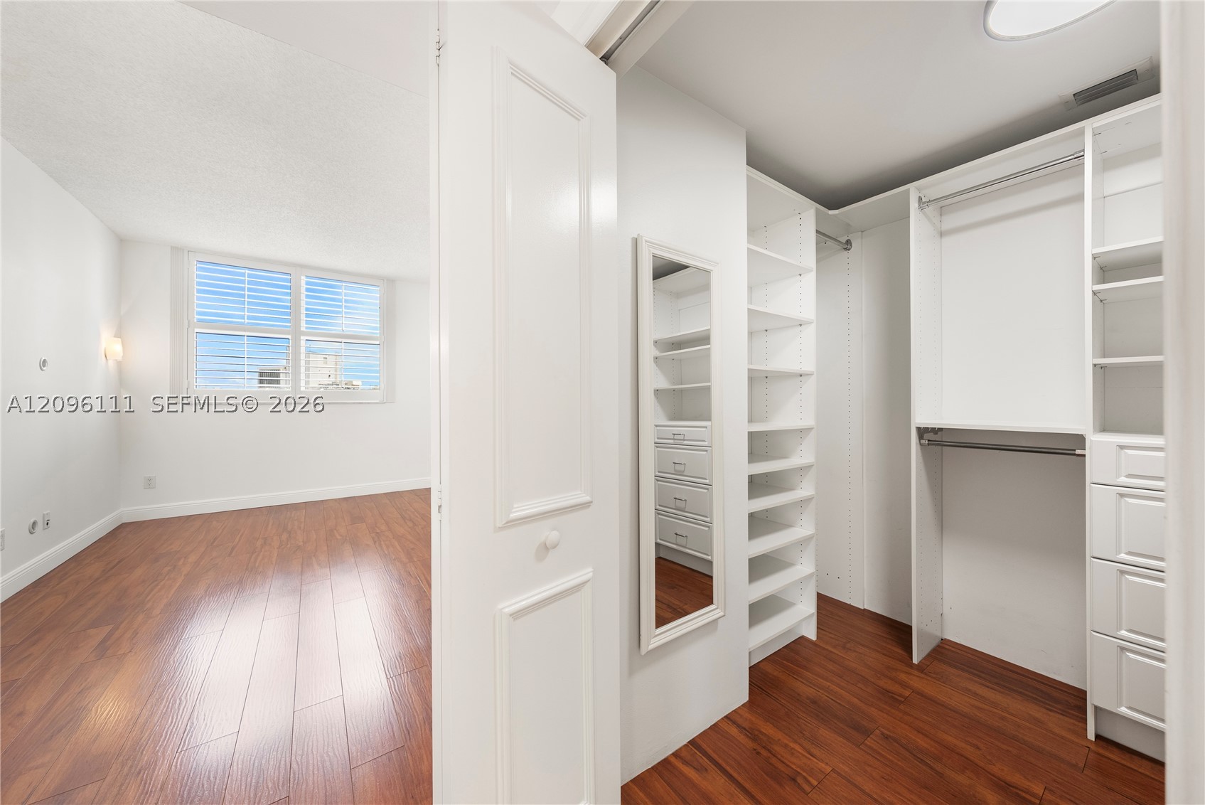 2475 Brickell Ave #2206, Miami FL 33129
