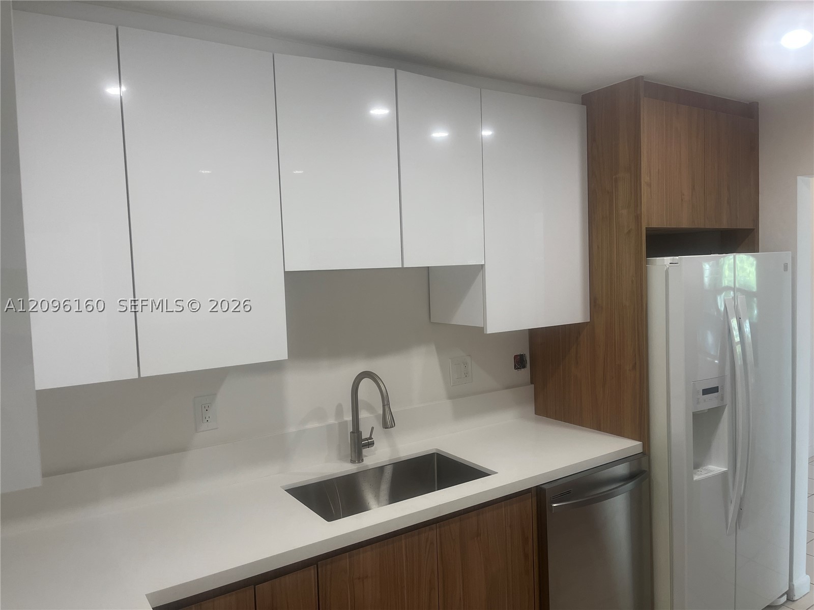 1205 Mariposa Ave #402, Coral Gables FL 33146