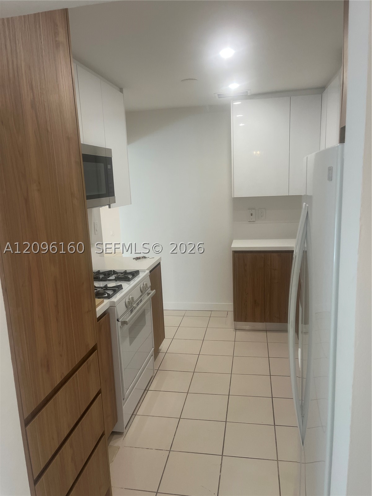 1205 Mariposa Ave #402, Coral Gables FL 33146