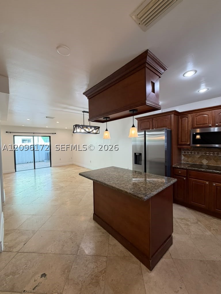 2375 W 74th St #105-6, Hialeah FL 33016
