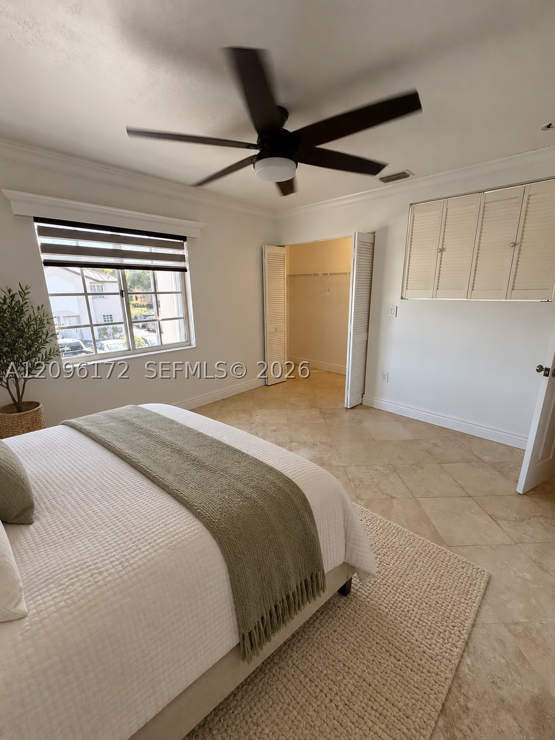 2375 W 74th St #105-6, Hialeah FL 33016