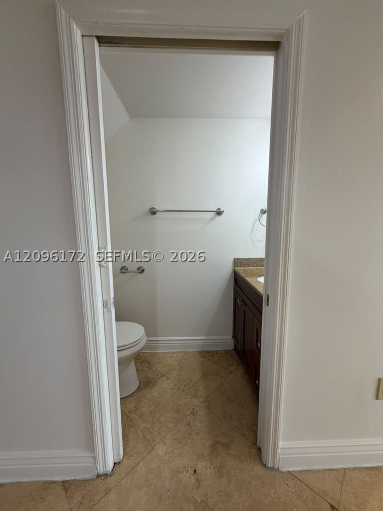 2375 W 74th St #105-6, Hialeah FL 33016