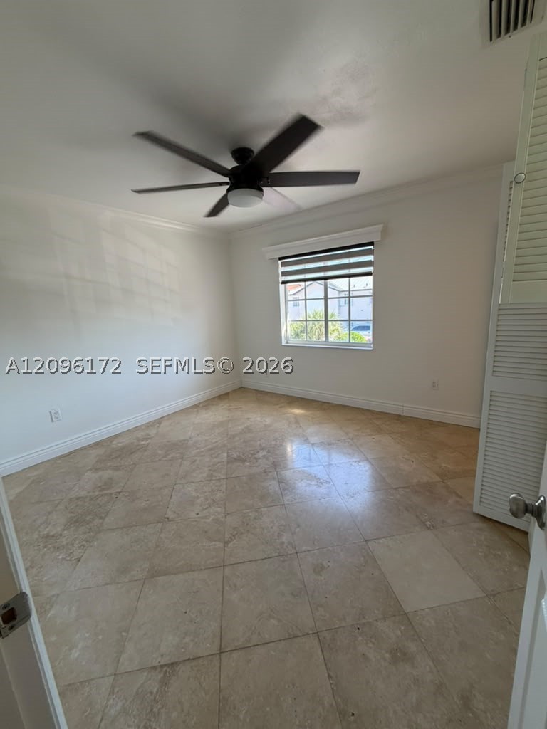 2375 W 74th St #105-6, Hialeah FL 33016