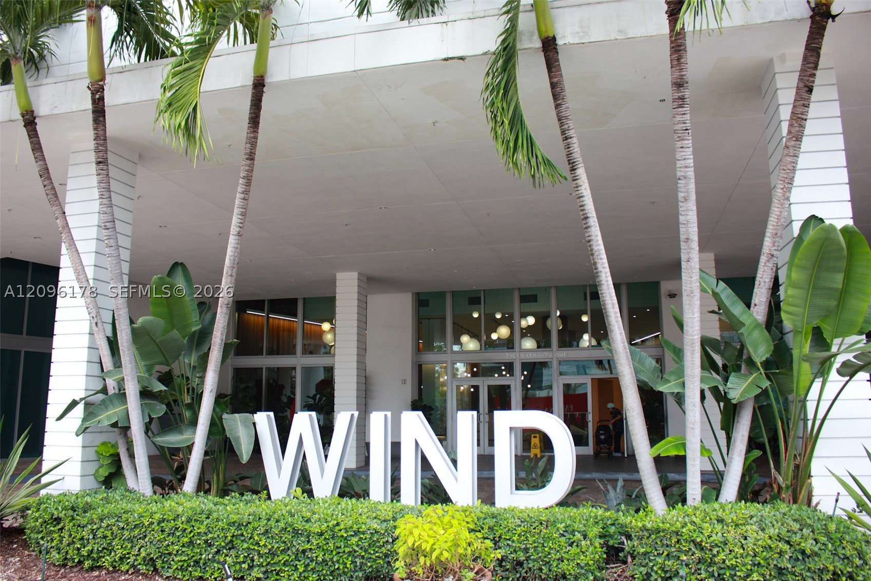 350 S Miami Ave #706, Miami FL 33130