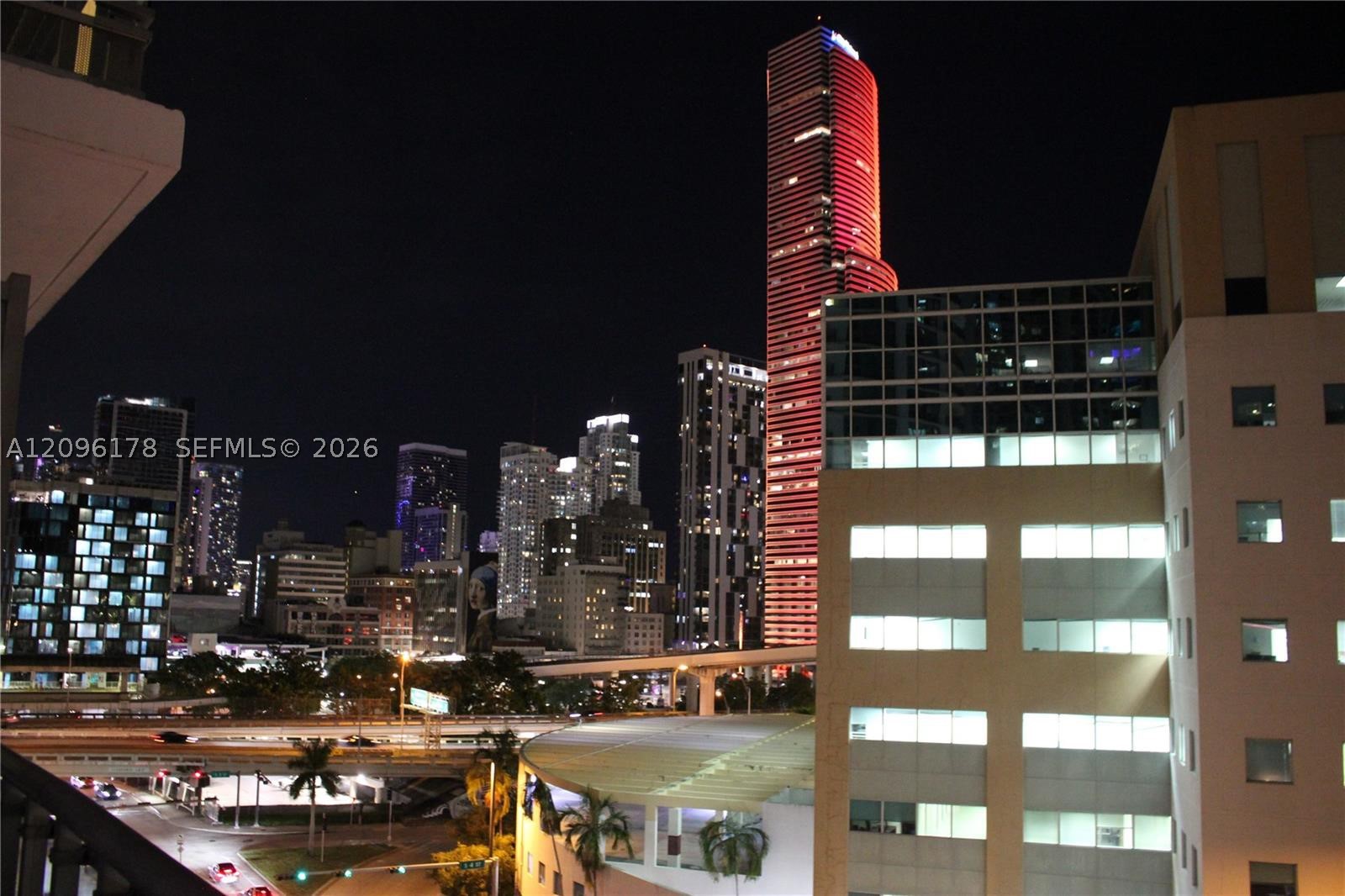 350 S Miami Ave #706, Miami FL 33130