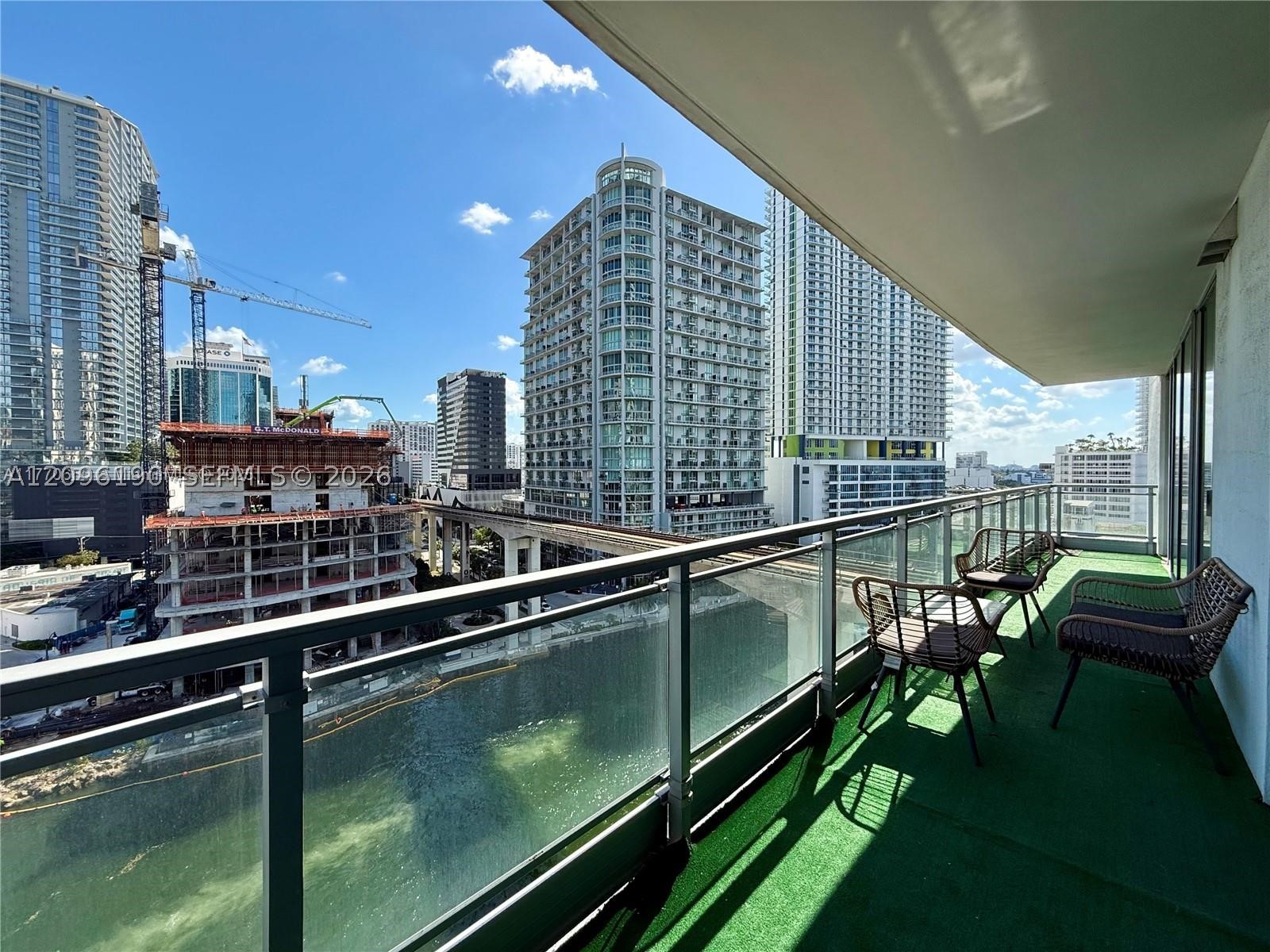 92 SW 3rd St #1104, Miami FL 33130