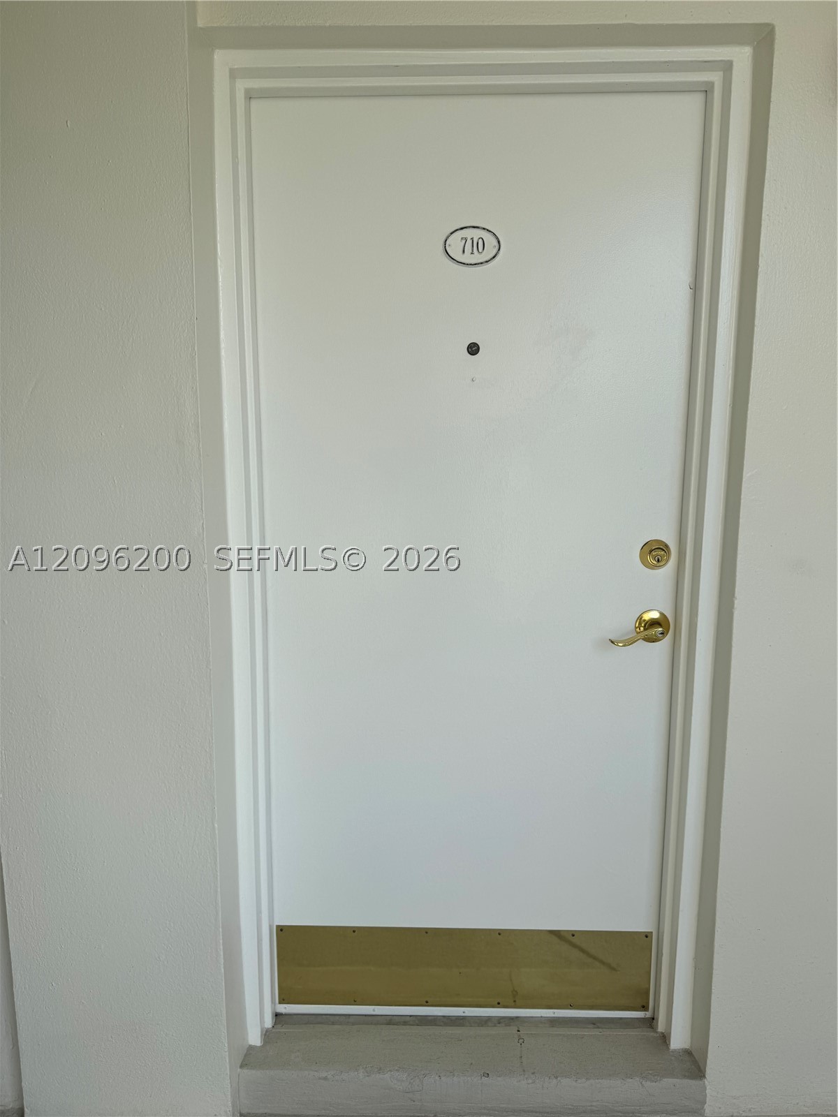 2555 NE 11th St #710, Fort Lauderdale FL 33304
