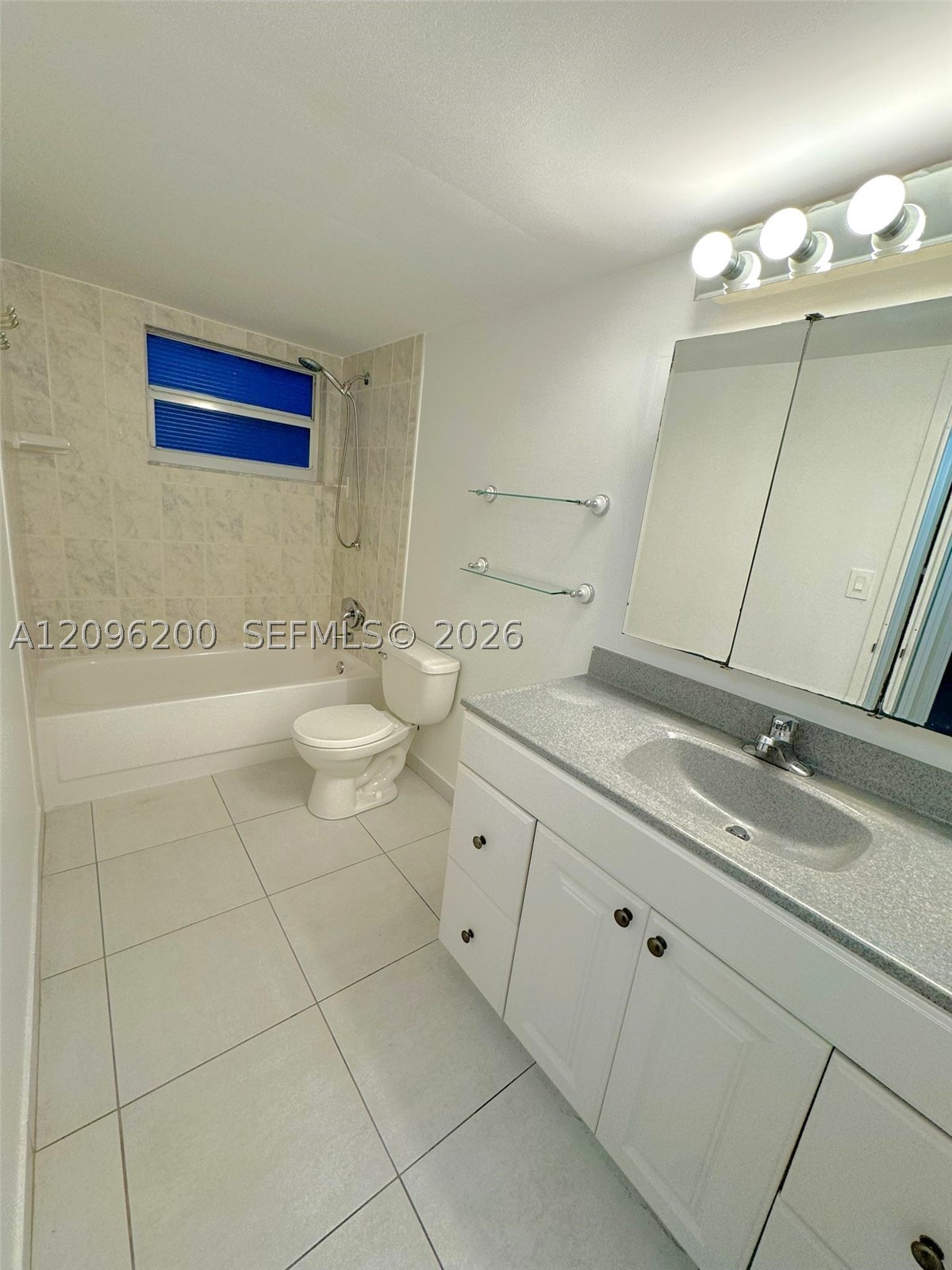 2555 NE 11th St #710, Fort Lauderdale FL 33304