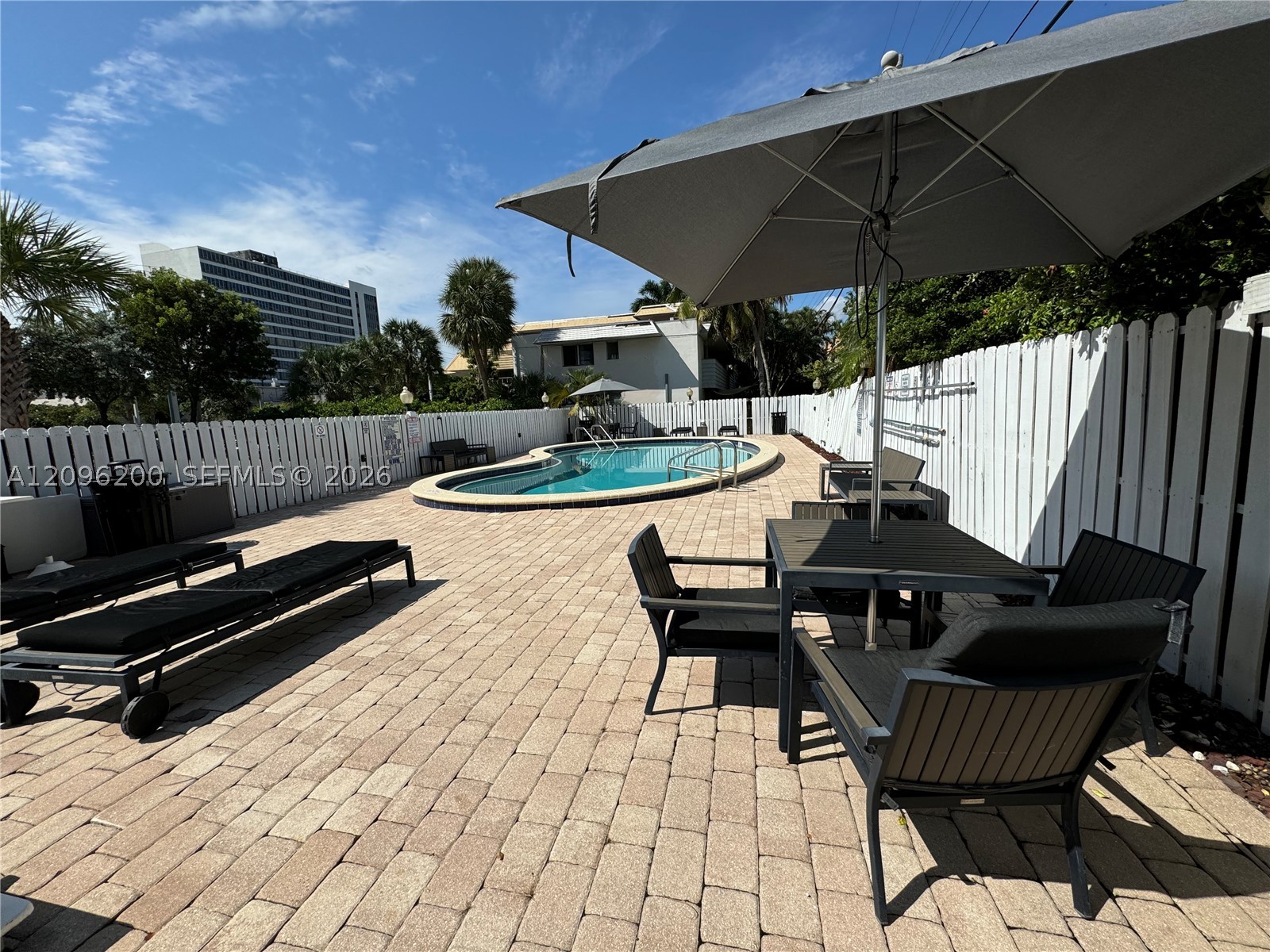 2555 NE 11th St #710, Fort Lauderdale FL 33304