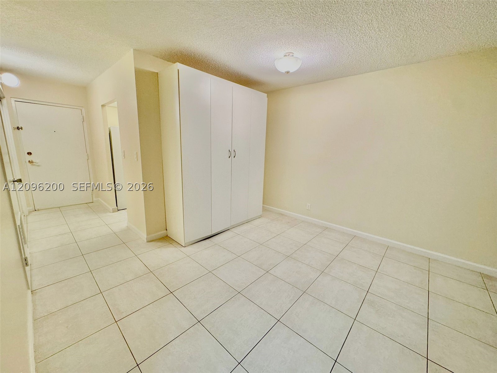 2555 NE 11th St #710, Fort Lauderdale FL 33304